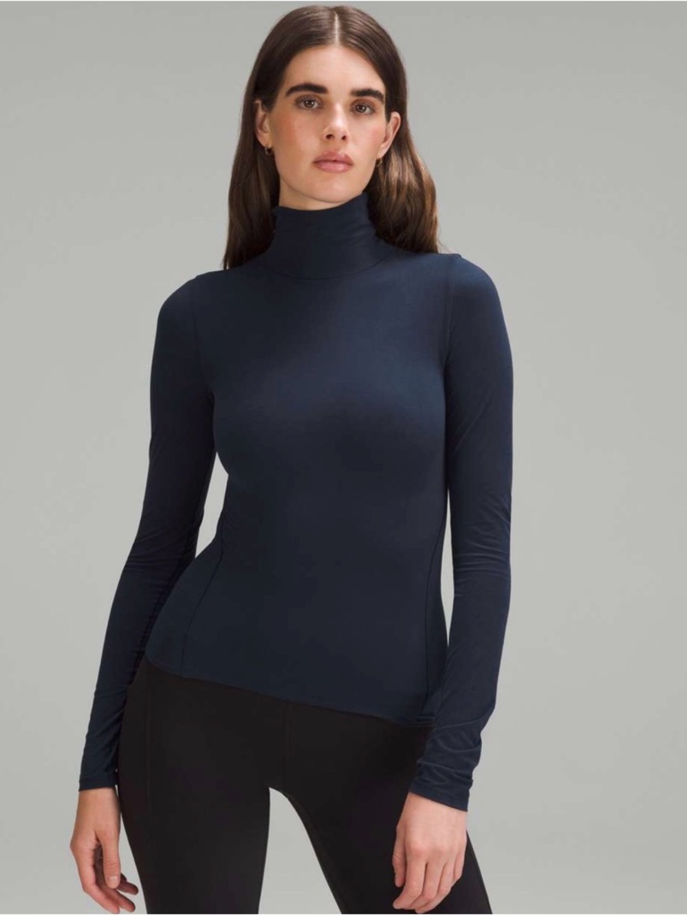 Lululemon Navy wunderlust nulu long sleeves - Size L